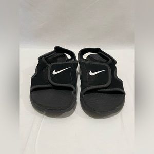 Toddlers Nike sandals